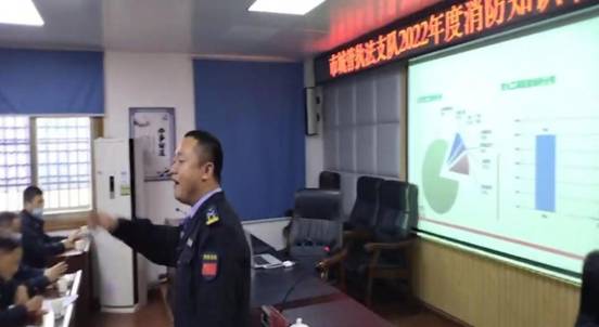 60b1cebb19e2647a25e85c5d5d1bb79